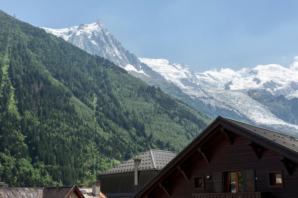 Apartment Blanc Neige 2 - Centre De Chamonix Exterior photo